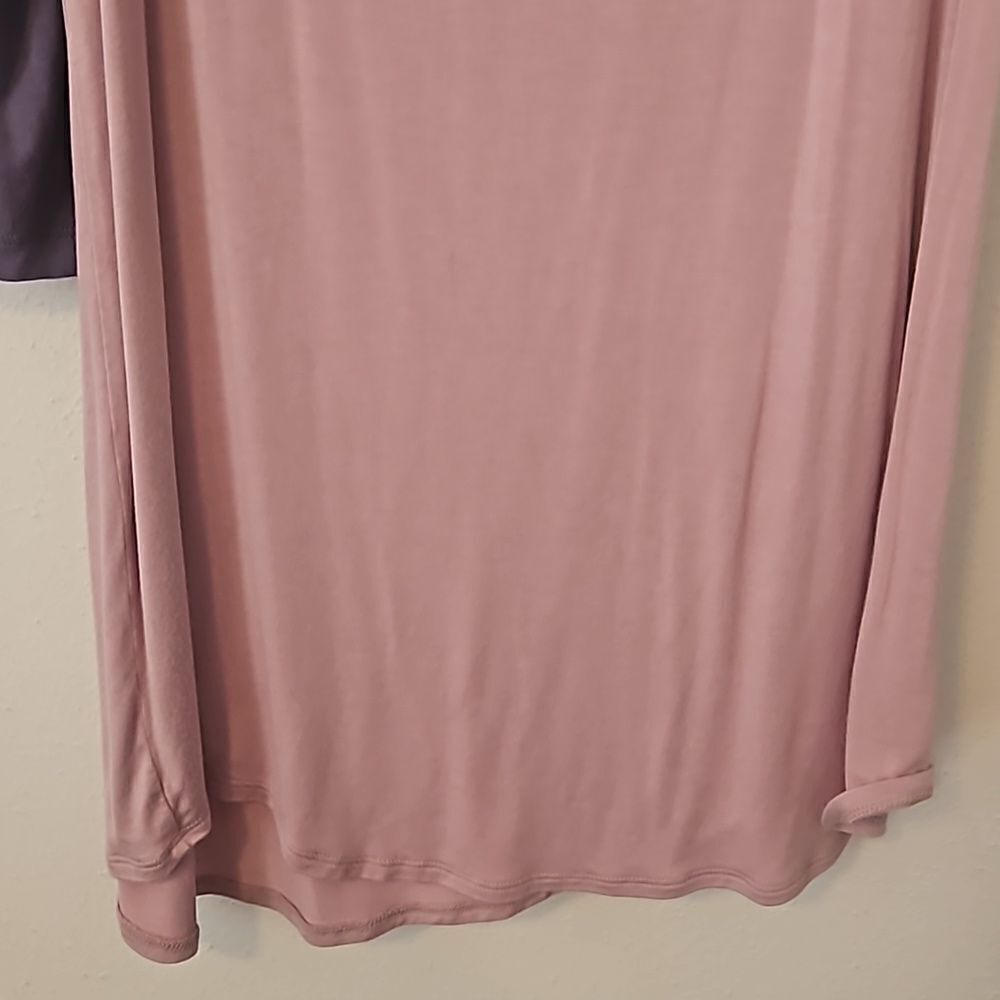 Logo by Lori Goldstein twin set Mock Turtleneck top with tank - Picture 8 of 12